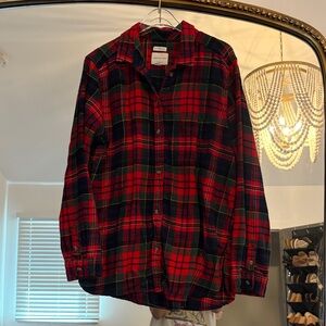 American Eagle Outfitters Red and Black Plaid Button-Down